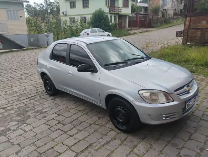 Chevrolet Prisma Sed. Maxx/ LT 1.4 8V Econof. 4P 2011