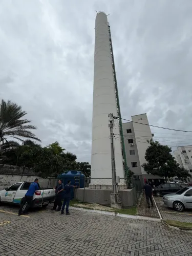 Vaga para operador de limpeza de reservatórios