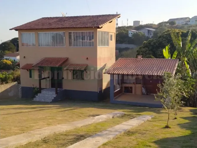 Casa para venda tem 81 metros quadrados com 2 quartos em Vilatur - Saquarema - RJ