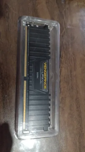 Memória RAM 4GB DDR4 Vengeance LPX