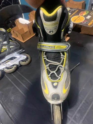 Roller blade astro 10
