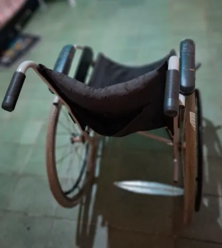 cama hospitala/ cadeira roda