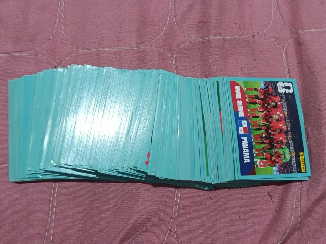 Lote figurinhas copa do mundo 2026 com repetições