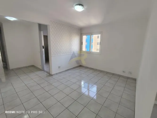 Apartamento para Locação em São Paulo, Sítio Pinheirinho, 2 dormitórios, 1 banheiro, 1 vag