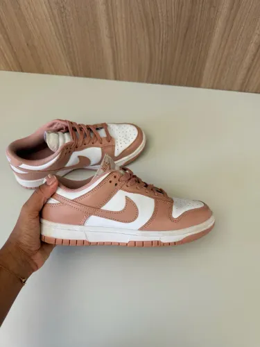 Nike Dunk Low feminino - tamanho 35,5