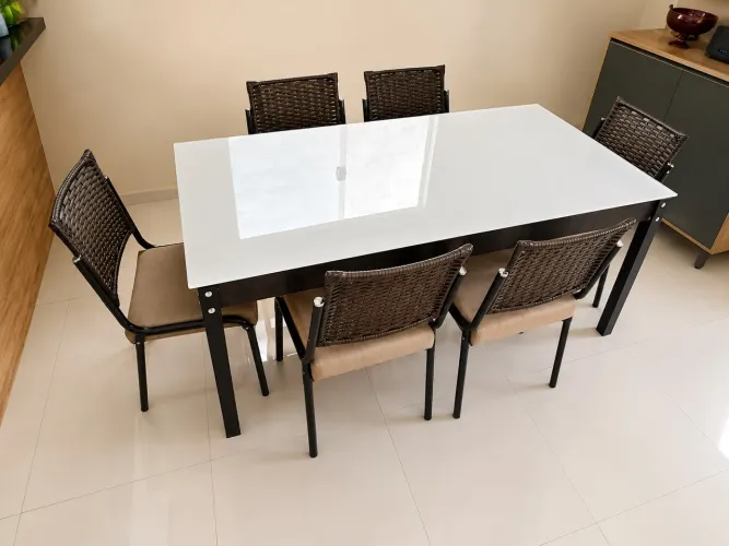 Jogo de mesa 6 cadeiras Nova 10X 199 no cartão