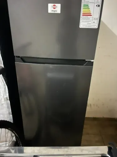 Geladeira muito conservada 230 litros
