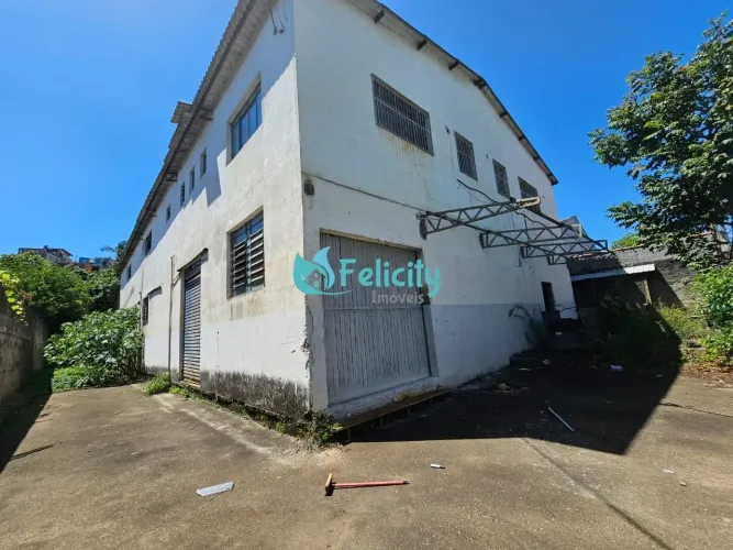 Galpão com 1140m2 no Jardim Santa Lucrécia