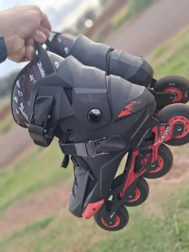 Patins Traxart Revolt 41/42 com proteções