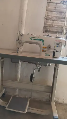 Máquina de costura