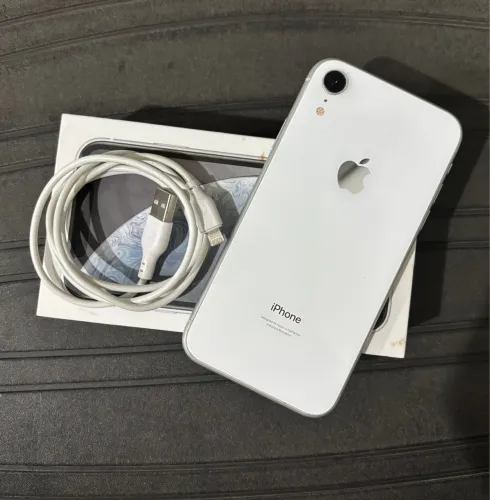 iPhone XR