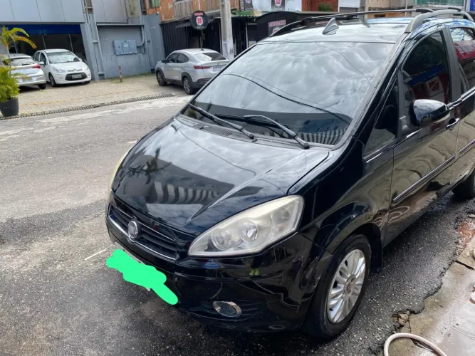 Fiat Idea Attractive 1.4 Fire Flex 8V 5P 2012
