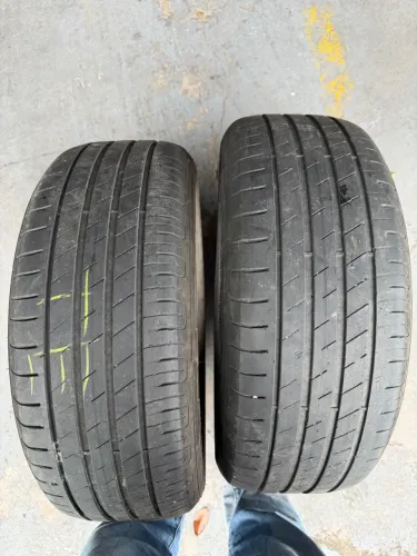 Par de Pneus Goodyear Wrangler 205/55 R17