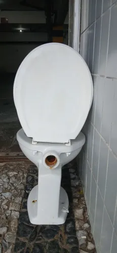 Bacia de banheiro 