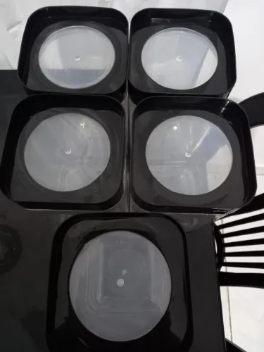 Vende-se potes organizadores de cozinha. 30 reais.