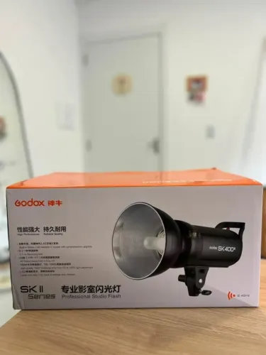 FLASH DE ESTÚDIO GODOX SK300