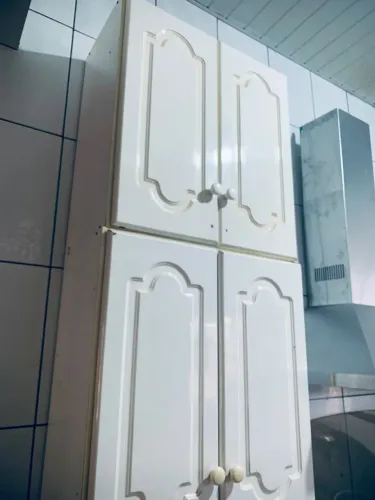 Vendo 4 peças de armário planejado mas de 30 anos