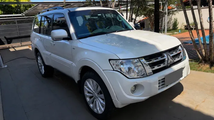 Mitsubishi Pajero HPE Full 3.2 4X4 T.i.dies. 5P AUT 2012