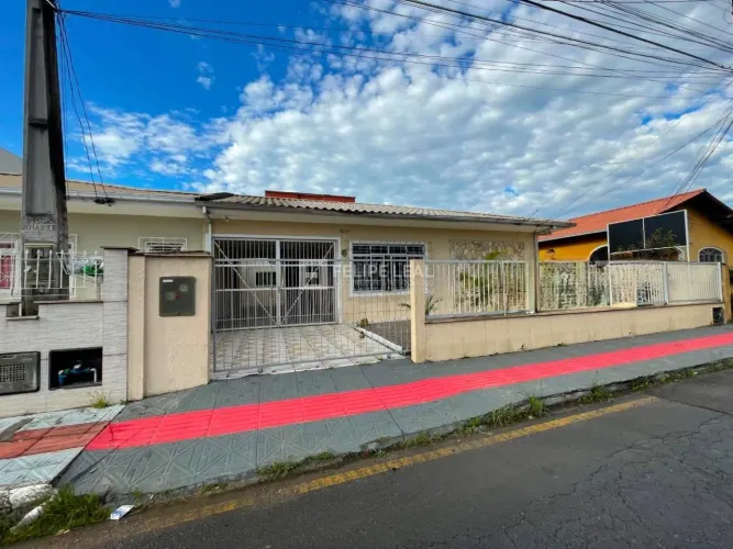 Casa em Areias - São José, SC