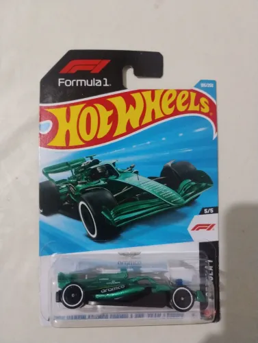 Carrinho hot wheels Fórmula 1 Aston Martin 