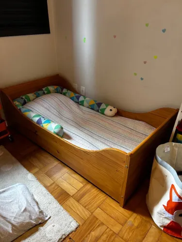 Cama de criança + colchão 