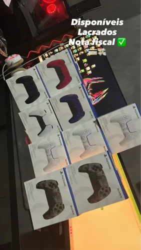 CONTROLE PS5 DualSense, sem fio LACRADOS.