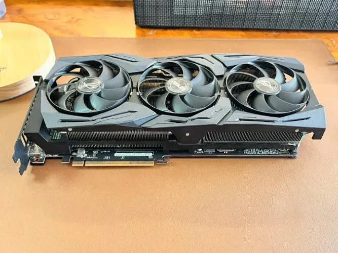 PlACA DE VÍDEO RX 5600 XT 6GB ASUS