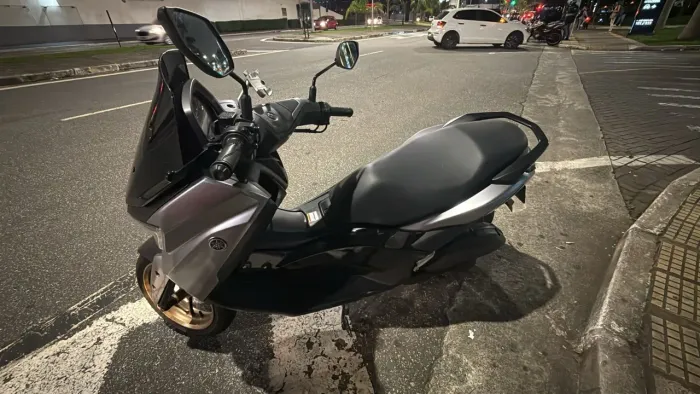 MOTO N-MAX