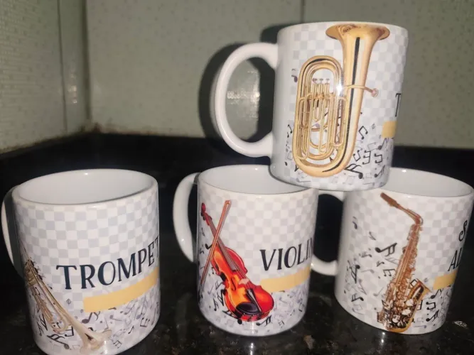 Canecas personalizadas em vários temas para presentear quem vc ama