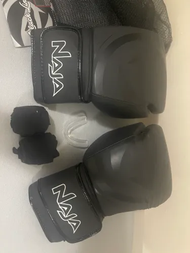 Luva de Boxe Naja 14oz + Bandagens e Protetor Bucal