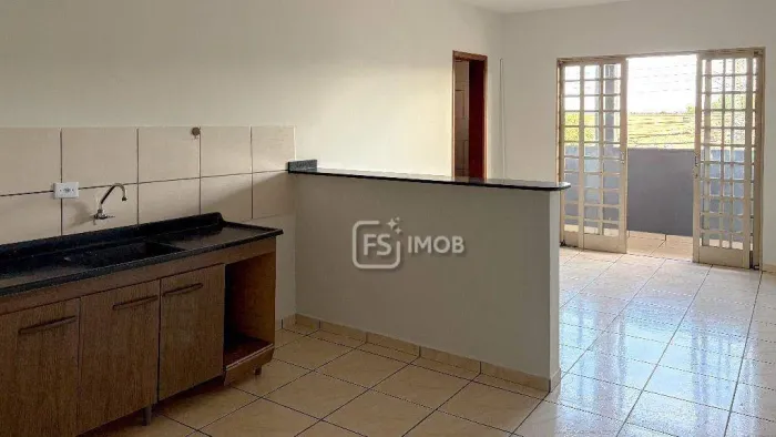 Apartamento para locação na Av. São João em Londrina com 1 quarto, sacada e seguro fiança 