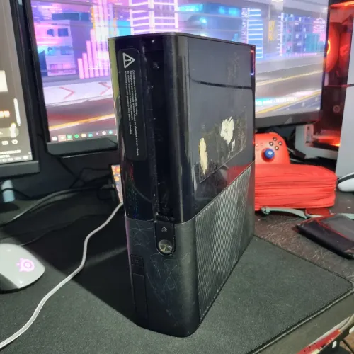 Xbox 360 Super Slim com Luz Vermelha - Defeito - Para Peças