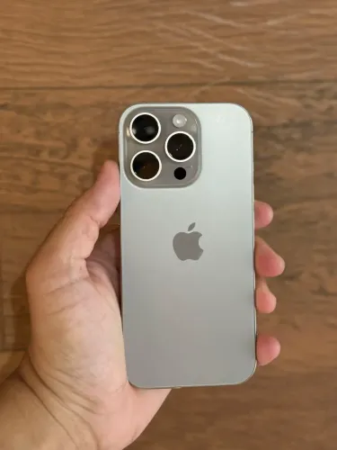 IPHONE 16 PRO TITANIUM
