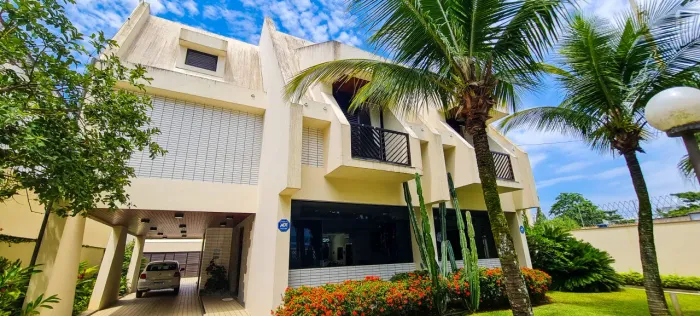 Casa A VENDA na praia da ENSEADA em Guarujá próximo ao Casa Grande Hotel