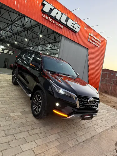 Toyota Hilux SW4 SRX 4X4 2.8 TDI 16V Dies. Aut. 2021