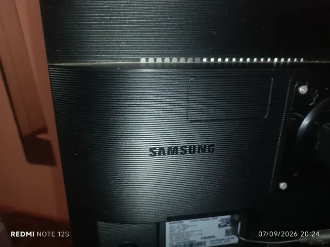 Vendo monitor 24 polegadas