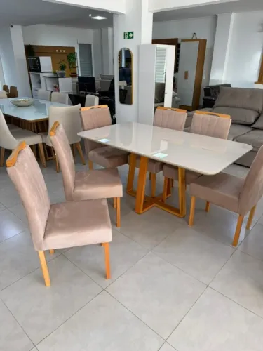 CONJUNTO SALA DE JANTAR COM 6 CADEIRAS MADEIRA MACIÇA