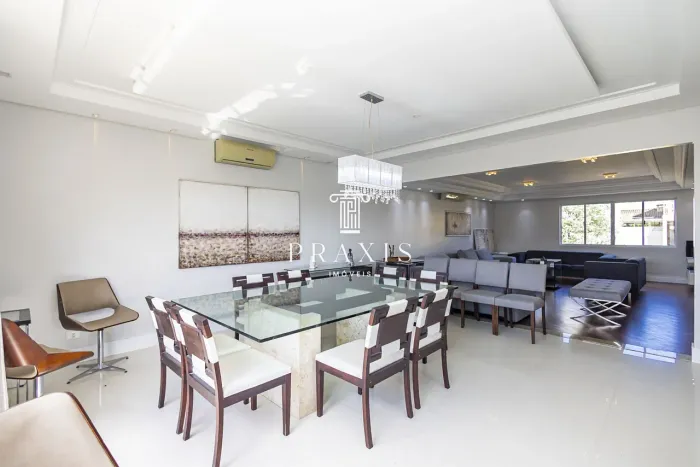Casa semi mobiliada, 4 quartos, 4 vagas de garagem - Santa Felicidade, Curitiba PR