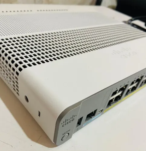SwitSwitch Cisco