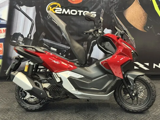 Honda ADV 160 ABS 2025 * 2900Kms, Scooter impecável