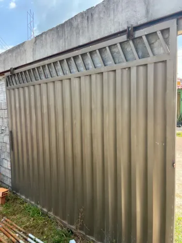 Vendo Portão de Ferro