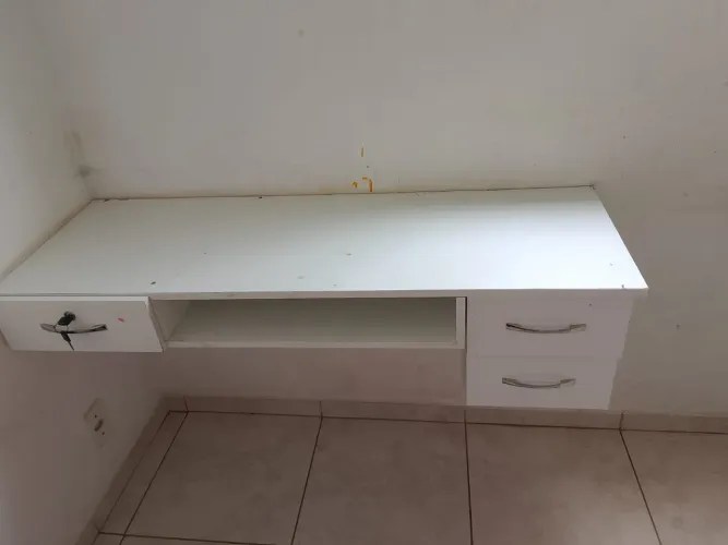 Mesa de estudo/ notebook 