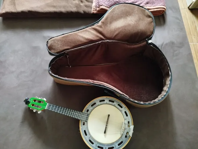 Vendo Banjo+violão