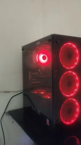Pc 16 Gram. Mvme 128G . Intel 4440. Fonte 500w corsais. Com 8 fans argb.