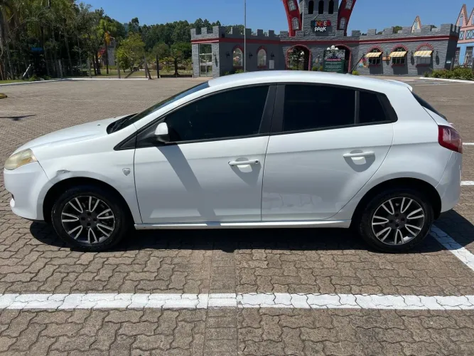 Fiat Bravo Essence 1.8 Flex 16V 5P 2012