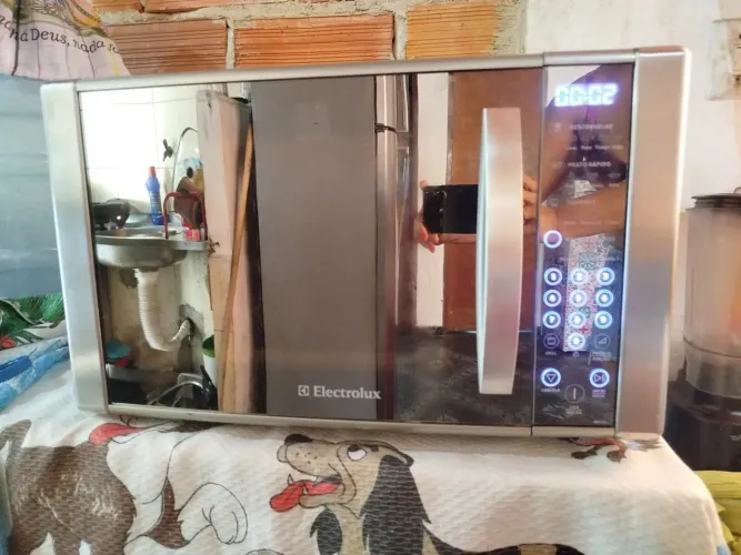 Microondas de inox com grill 