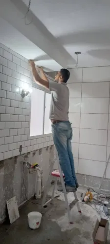 pedreiro azulejista disponível 