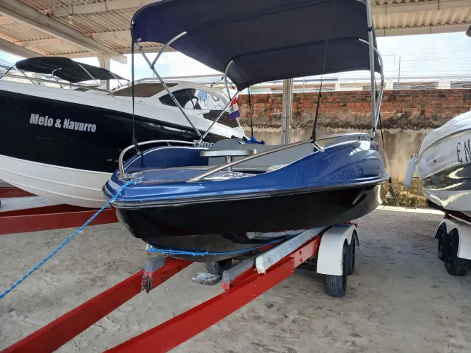 Wave boat p 8 pessoas