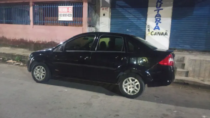 Ford Fiesta Sedan 1.0 8V Flex 4P 2008