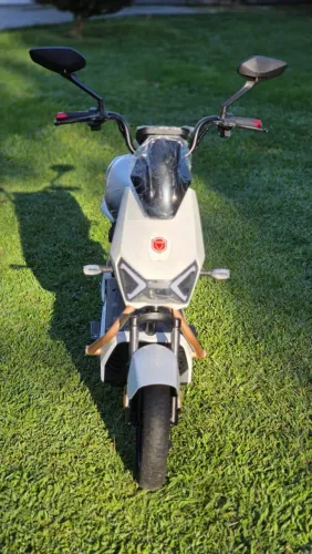 Moto elétrica 